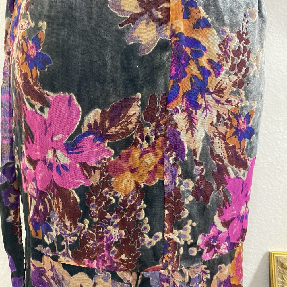 BHLDN Harlyn Guest of Honor Velvet Faux Wrap Dress, Size XSP - Picture 7 of 9